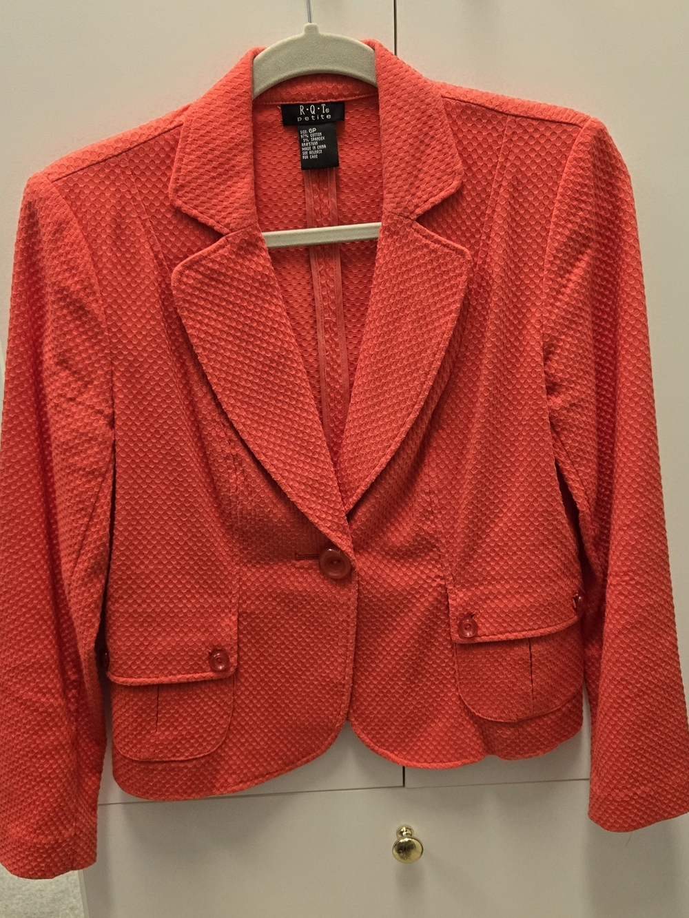 R.Q.T. Coral Textured Single-Button Blazer 6P
